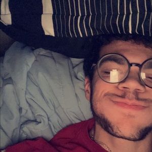 Meet your Posher, Adrian